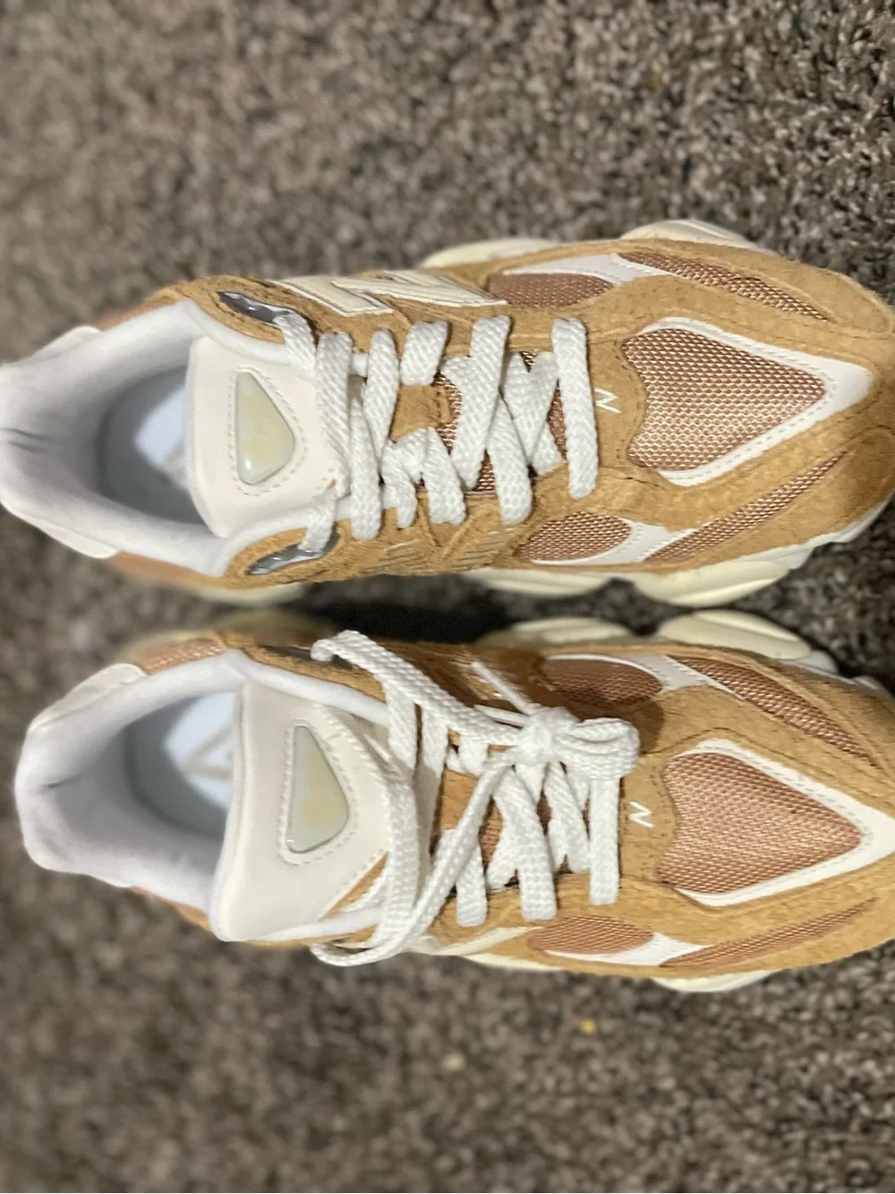 New Balance lightweight sneaker